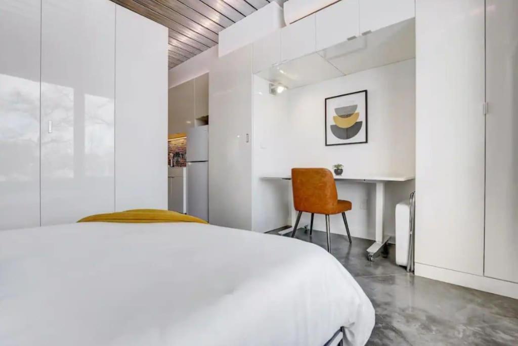 Kcm Mikros Smart Apartments 8 克里夫兰 外观 照片